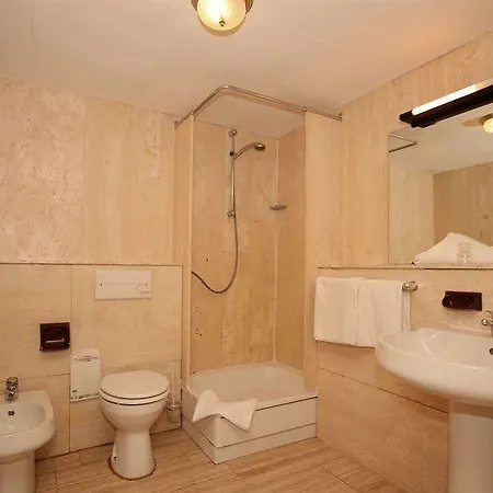 Big Mountain Das Waldhaus Hotel 3*